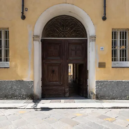 Antica Corte Apartment *