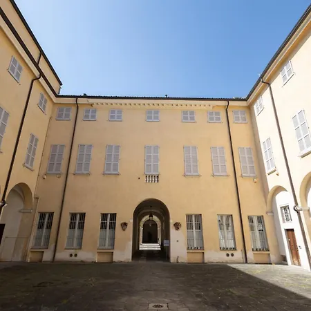 Antica Corte Apartment